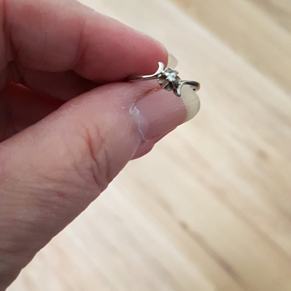 Silver ring - Picture 2 of 2